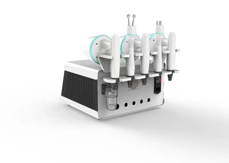 Аппарат для кавитации, радиолифтинга, вакуума и микротоков OMILA